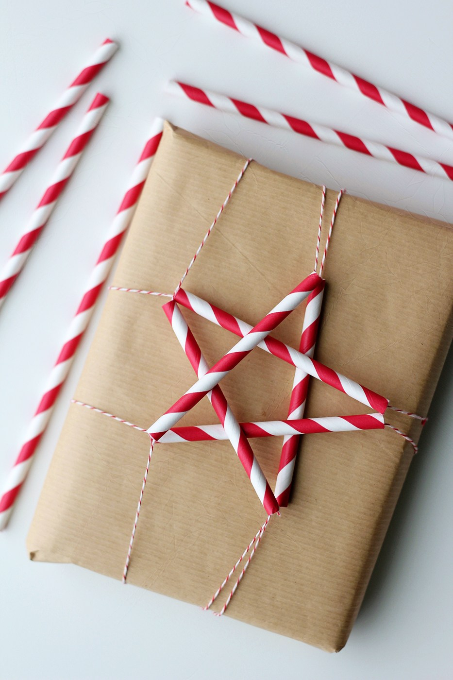 16-magical-diy-gift-wrapping-ideas-that-will-personalize-your-christmas-gifts-8
