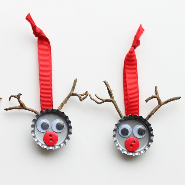18.-bottle-cap-reindeer