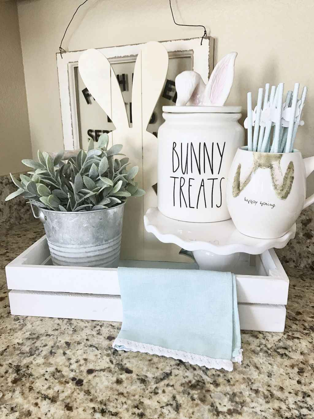 26-catchy-farmhouse-spring-decor-ideas