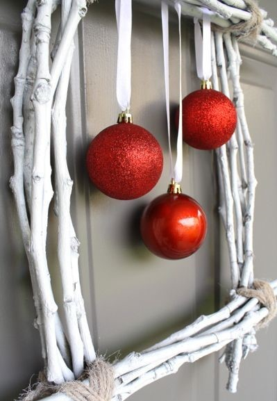 28.-square-winter-twig-wreath