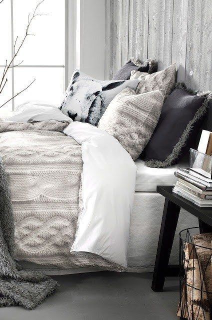 37-neutral-bedding-is-ideal-for-winter-it-makes-you-feel-cozy-1