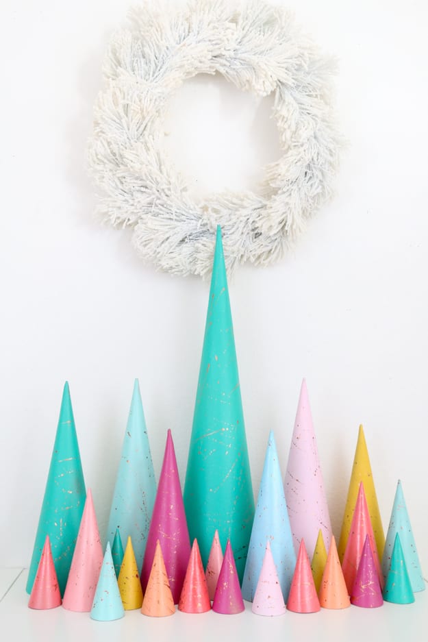A-kailo-chic-life-diy-copper-splatter-christmas-trees