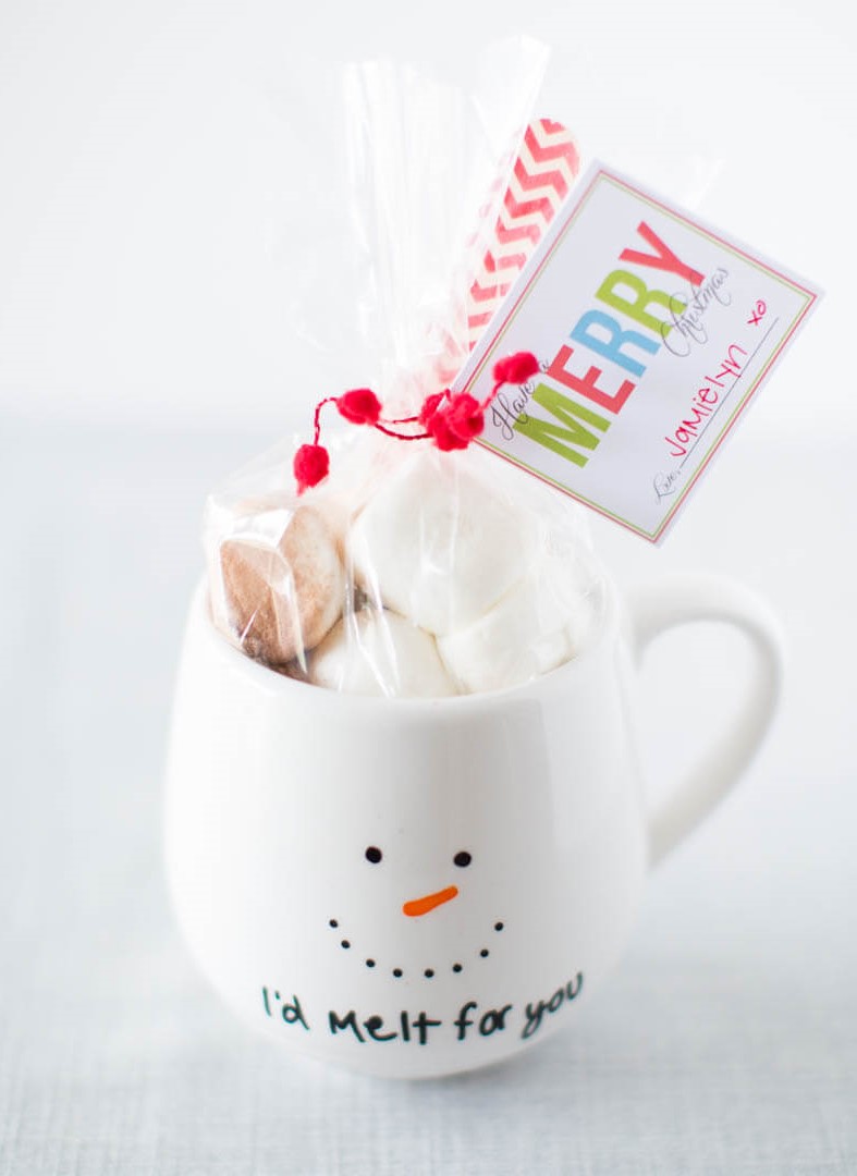 Diy-painted-mug-gift-idea