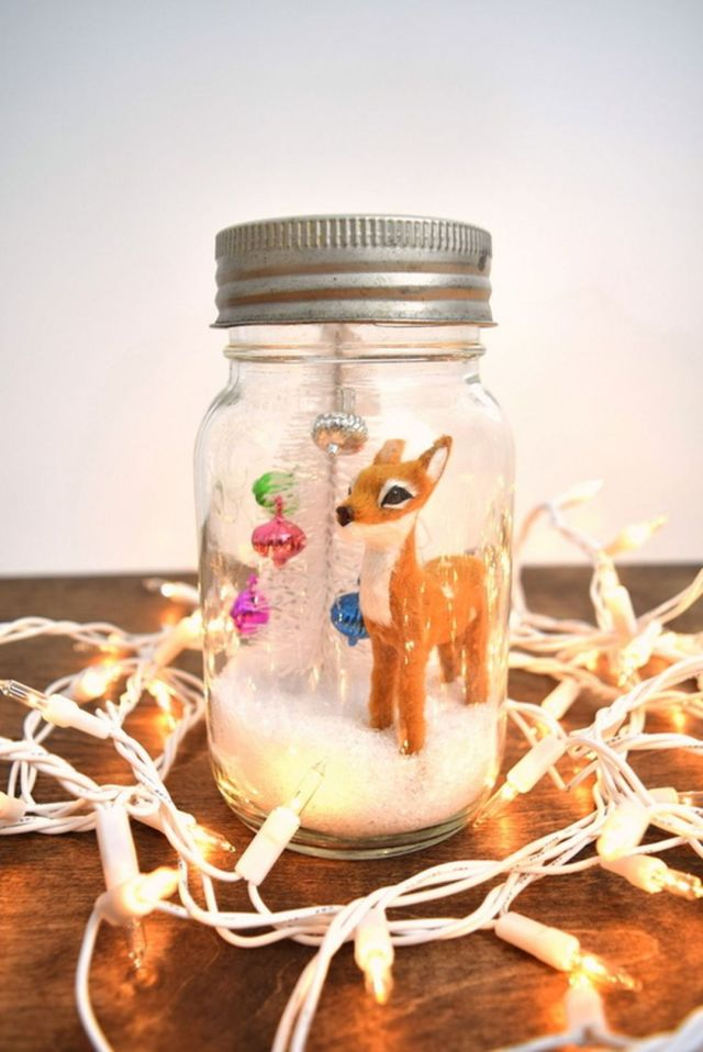 Diy-snow-globe-mason-jars-ideas