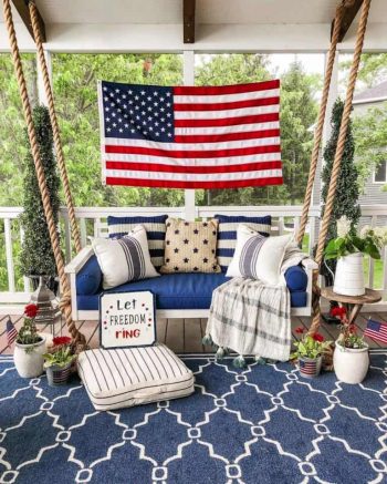 Farmhouse-style-porch-decorating-ideas-06-1-kindesign-768x959-1