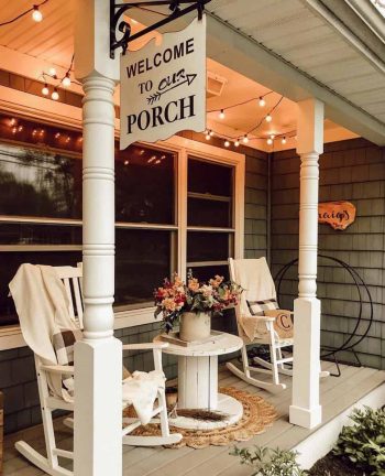 Farmhouse-style-porch-decorating-ideas-08-1-kindesign