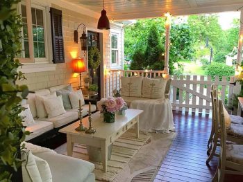Farmhouse-style-porch-decorating-ideas-16-1-kindesign
