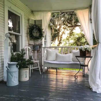 Farmhouse-style-porch-decorating-ideas-27-1-kindesign