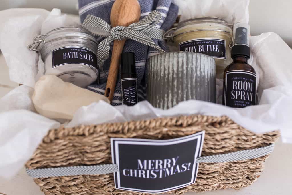 Handmade-christmas-gift-basket-with-free-printable-labels-4-1024x683-1