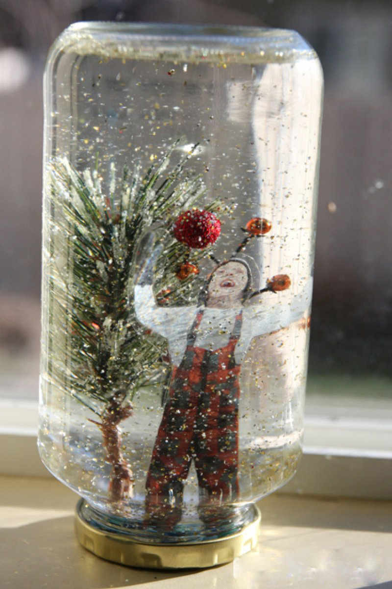 How-to-make-a-handmade-snowglobe_edited