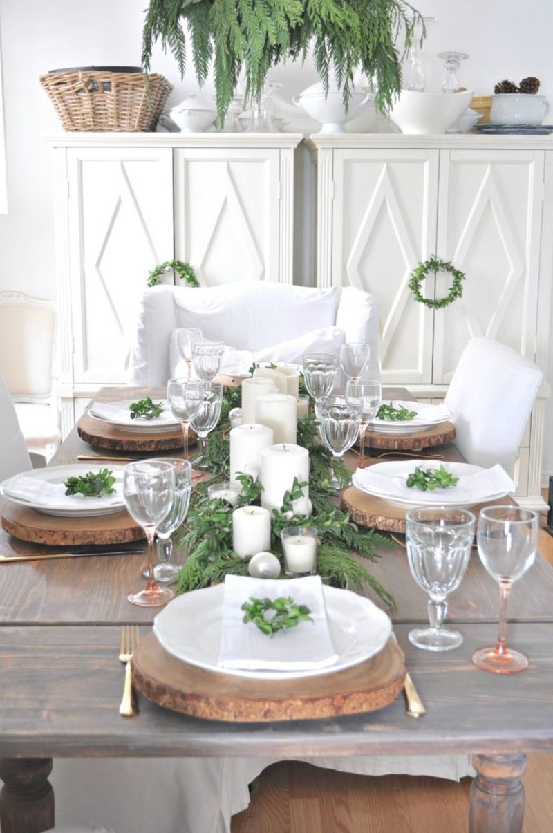 Rustic-christmas-dining-table