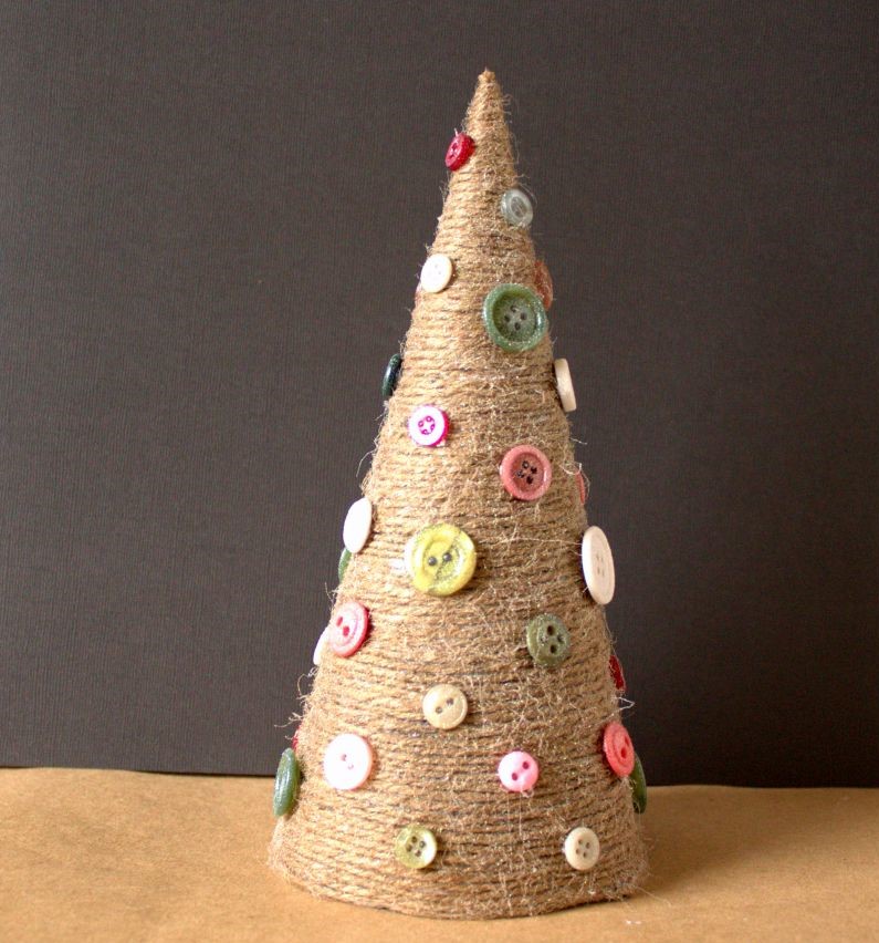 Twine-christmas-tree