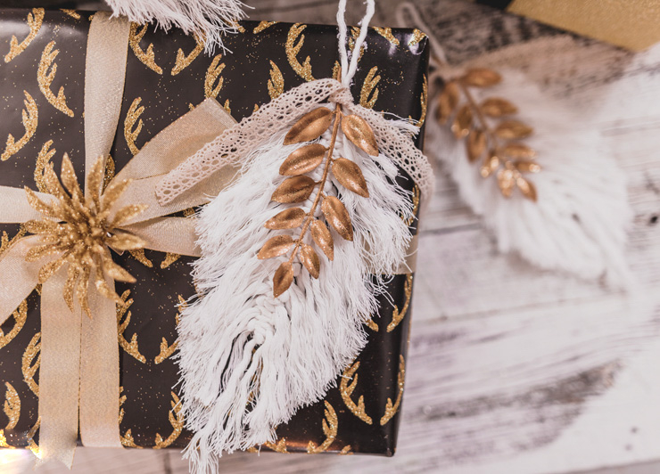 Diy-boho-chic-christmas-ornaments-4_edited