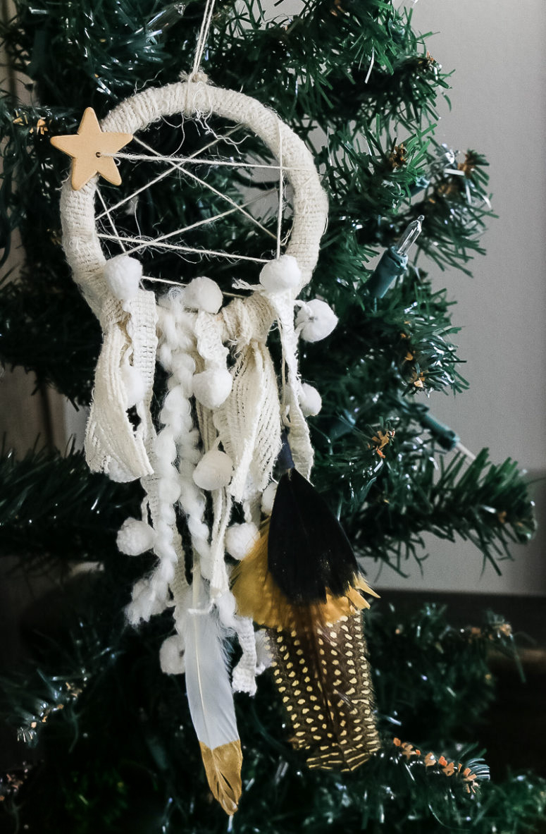 Diy-boho-chic-christmas-ornaments-775x1183_edited