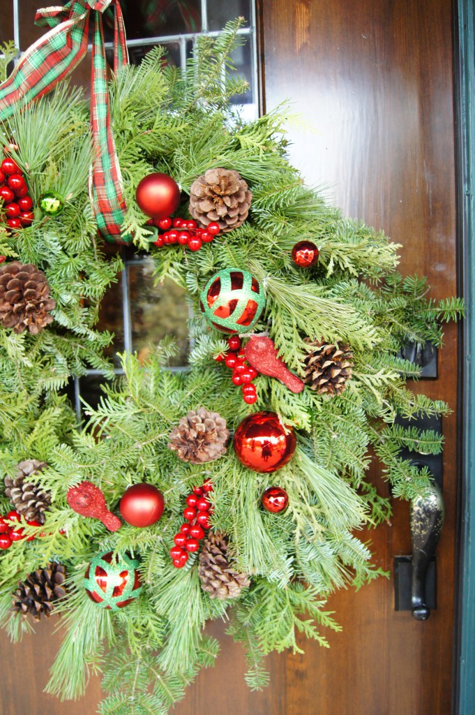 Diy-evergreen-christmas-decorations-to-try-9