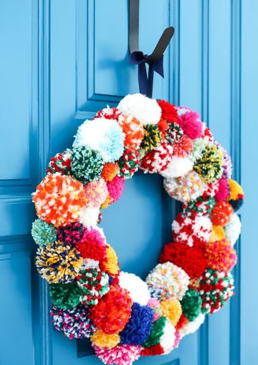 Diy-pom-pom-wreath-tutorial-7