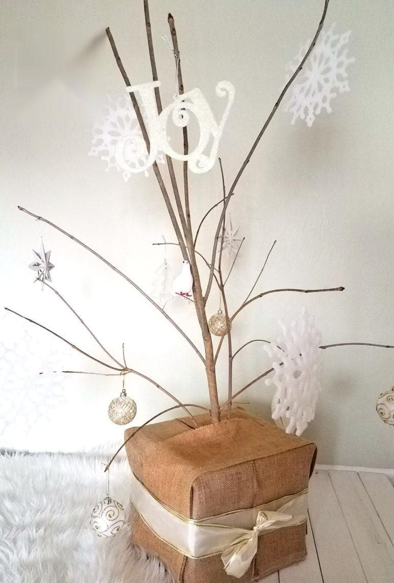 Diy-twig-christmas-tree-minimalist-rustic-budget-2424990-772x1143