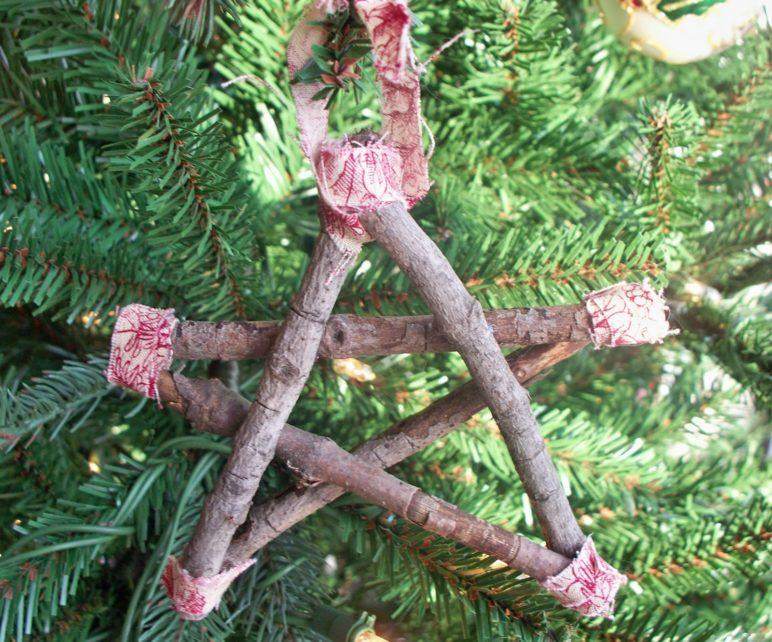 New-leaf-crafty-christmas-twig-star-ornaments-446012-772x642