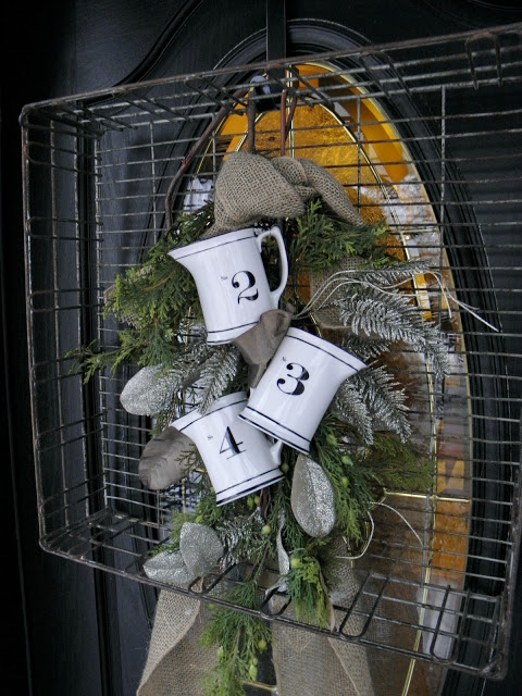 Winter-door-decor-idea