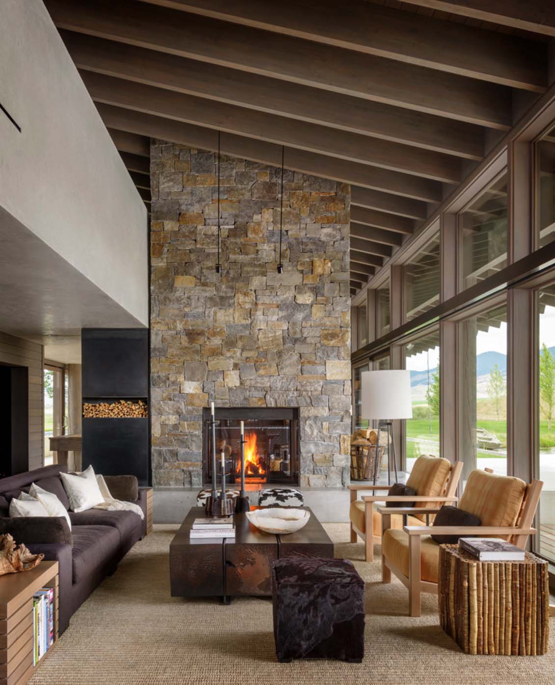 1-rustic-living-room-natural-rug
