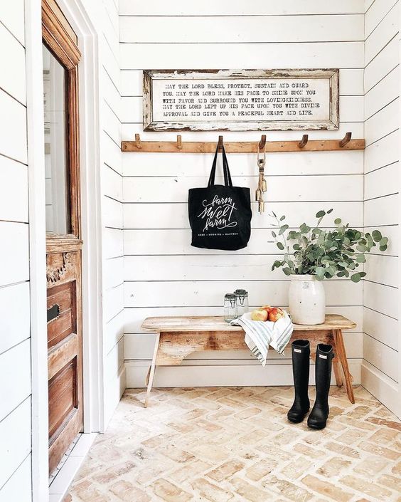 12-a-bench-with-some-fresh-eucalyptus-branches-in-a-jar-for-a-simple-fresh-touch