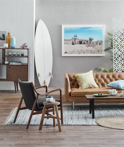 13-place-a-surf-on-the-floor-and-add-a-pic-of-your-beach-retreat