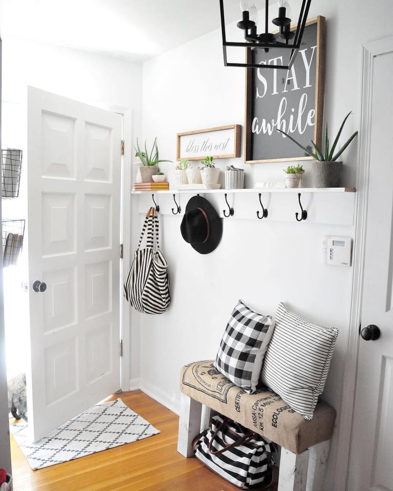 48-small-entry-decor-ideas