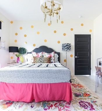 Awesome gold polka dots