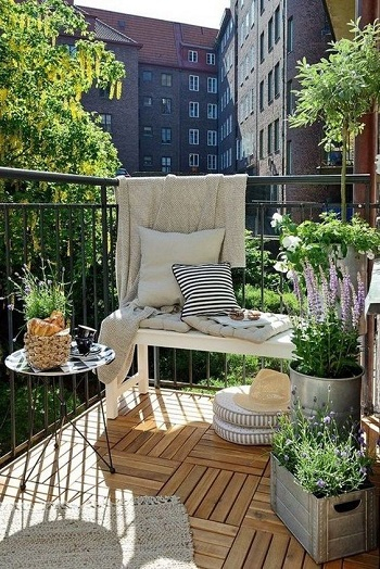 Beautiful little garden nook