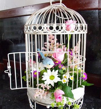 Birdcage floral decoration