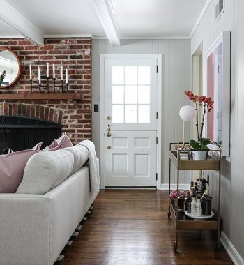 Classic living room decor for spring that easy to copy and affordable 5