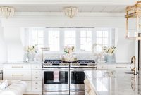 Gorgeous way to decorate a home with faux florals in spring that so inspiring 3