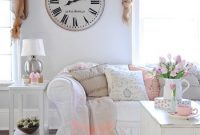Inspiring farmhouse spring decor that you should try this year 5