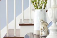 Inspiring living room spring decor with blooms and branches 2