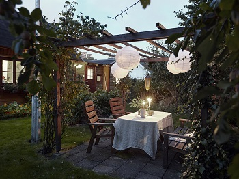 Present pergola Give Your Outdoor Great Spring Space With These Effortless Ideas