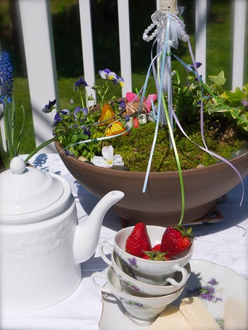 Simple mini fairy garden