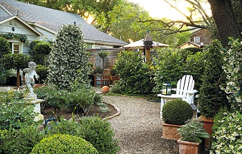 Simple white and green color scheme with casual atmosphere for entertaining and relaxing 5