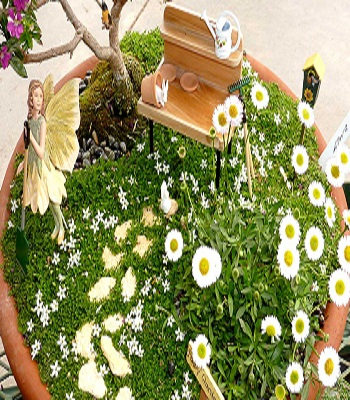Spring time blossoms garden Ultra-Gorgeous Miniature Fairy Garden Design That Is Trendy For Backyards And Anywhere