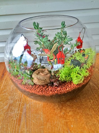 Terrarium garden bowl Ultra-Gorgeous Miniature Fairy Garden Design That Is Trendy For Backyards And Anywhere