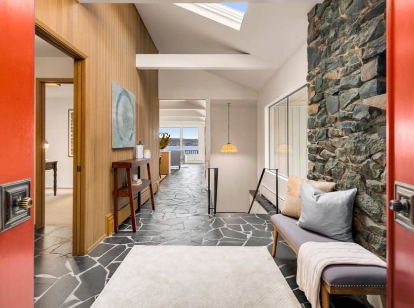 Midcentury-foyer-hz-3-feb202019-min