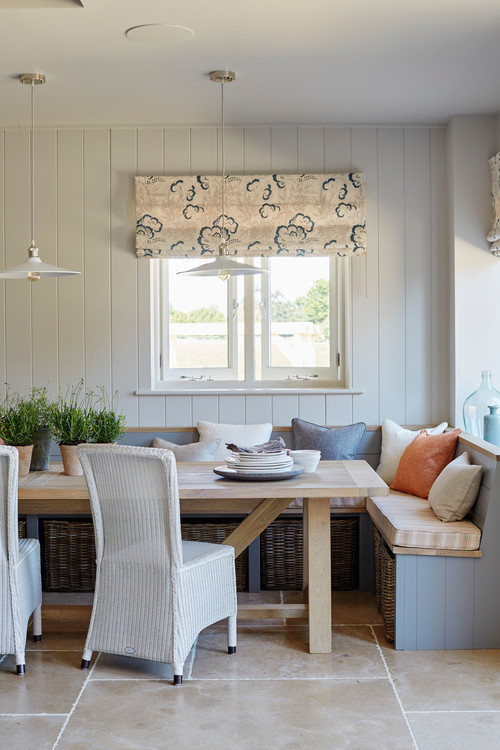 Modern-farmhouse-breakfast-nook-corner-banquette-with-windows-5