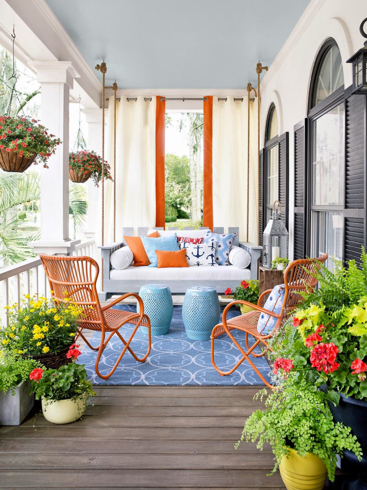 01-porch-decoration-ideas-homebnc