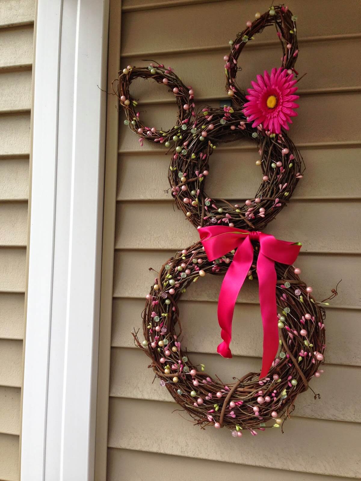 02-diy-easter-decorations-crafts-homebnc