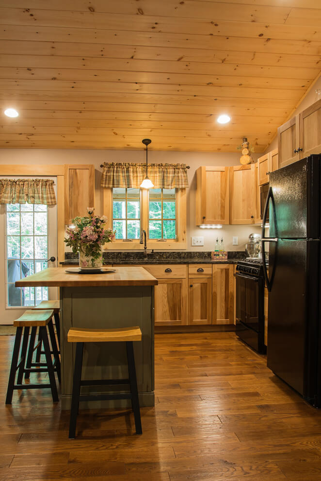 1587677751_69_wood-tones-in-kitchen-design-ideas