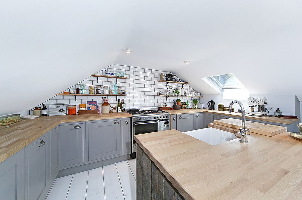 4-attic-kitchen-in-white-and-gray-with-scandinavian-style