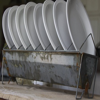 Bird feeder plate rack Uncomplicated Plate Racks Ideas To Stack Your Plates