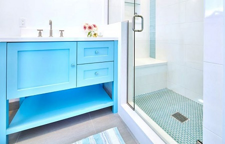 Coastal bathroom decoration