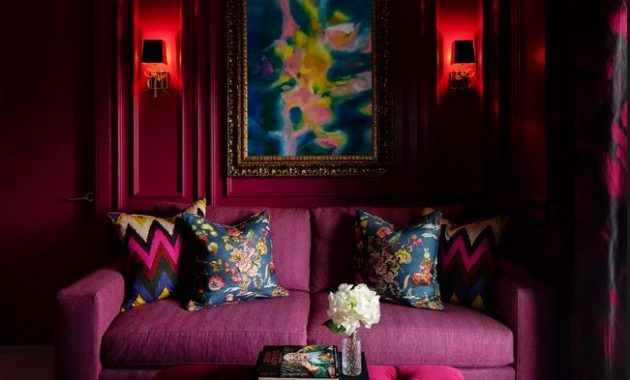 Colored lighting fixtures