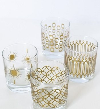 Diy metallic print glassware DIY Colored Creative Ideas To Update Your Glassware To The Next Level