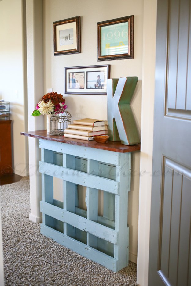 Diy-pallet-console-table